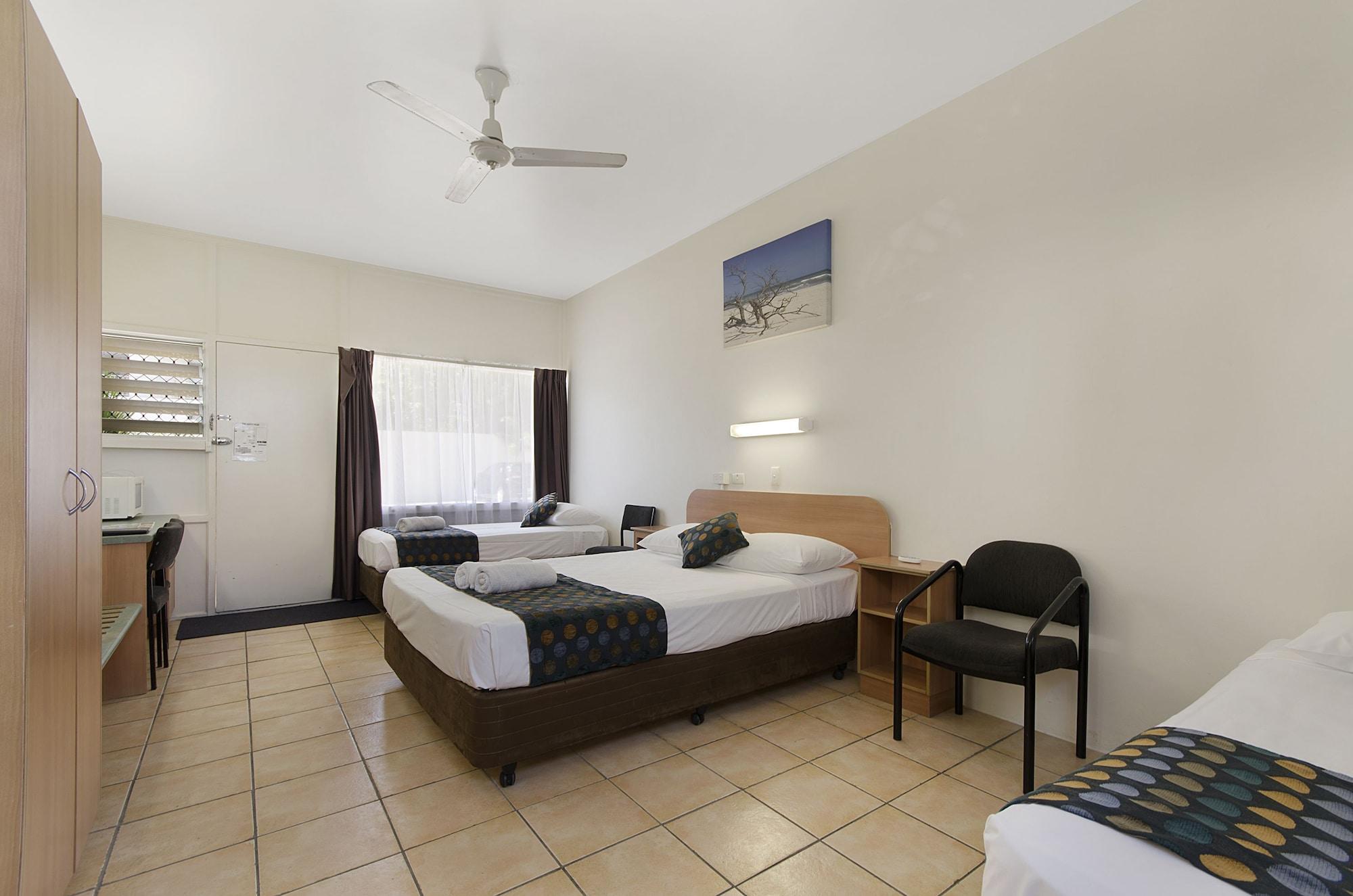 Beach House Motel Townsville Esterno foto