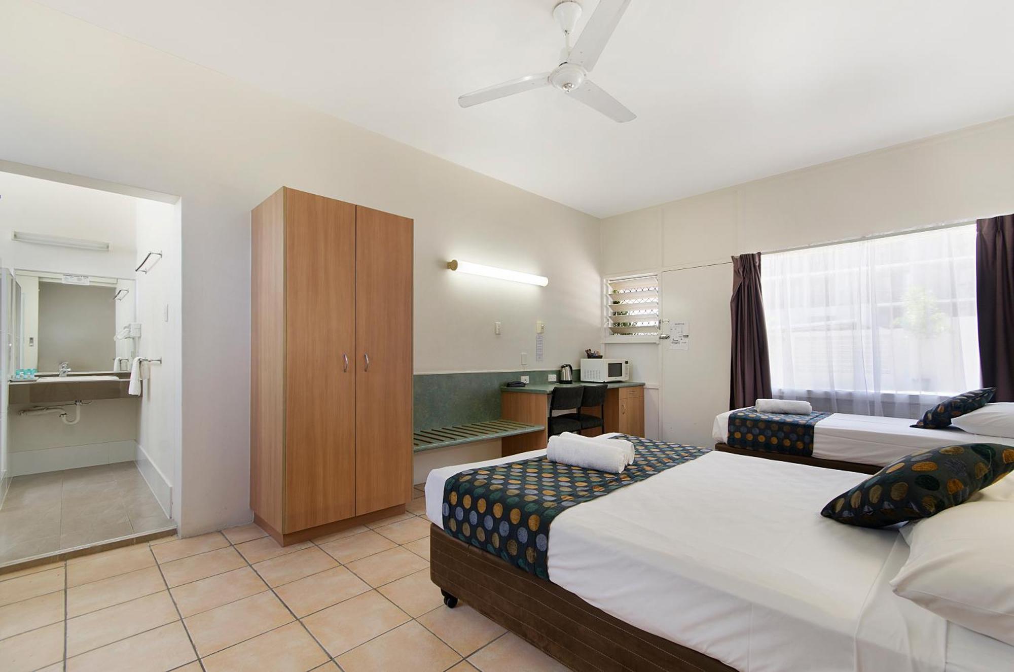 Beach House Motel Townsville Esterno foto