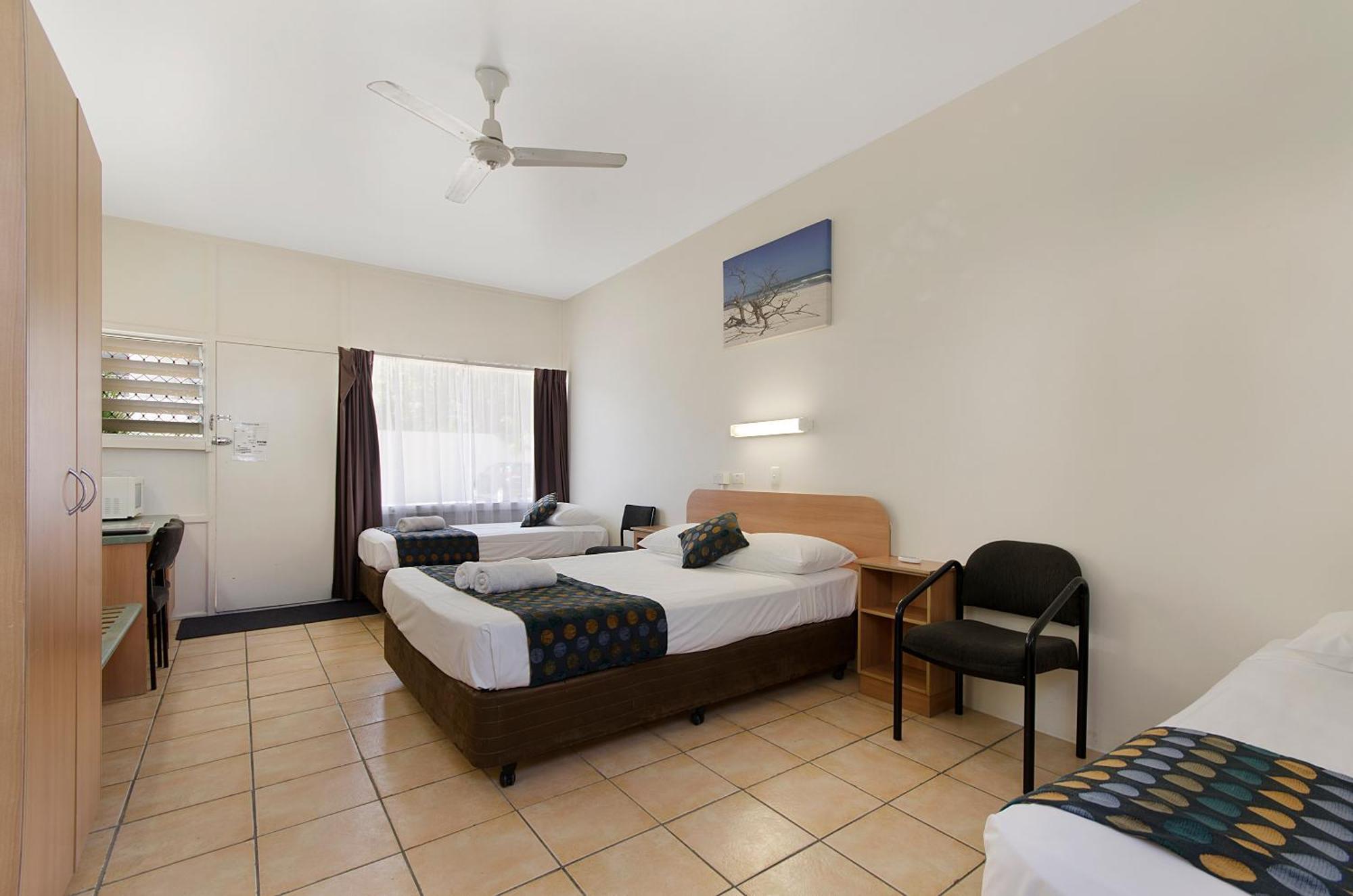 Beach House Motel Townsville Esterno foto