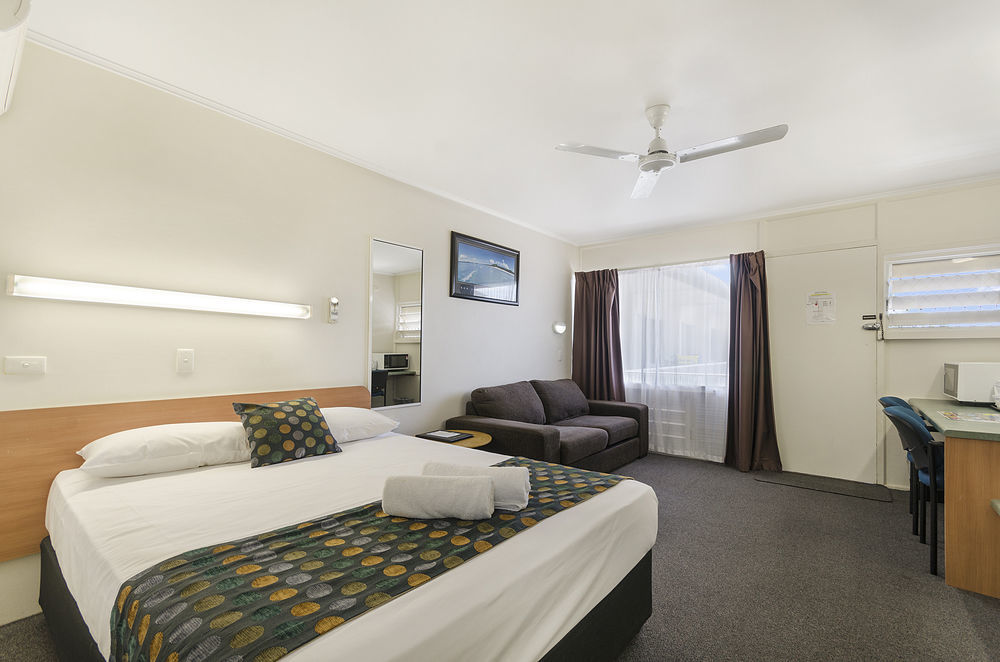 Beach House Motel Townsville Esterno foto