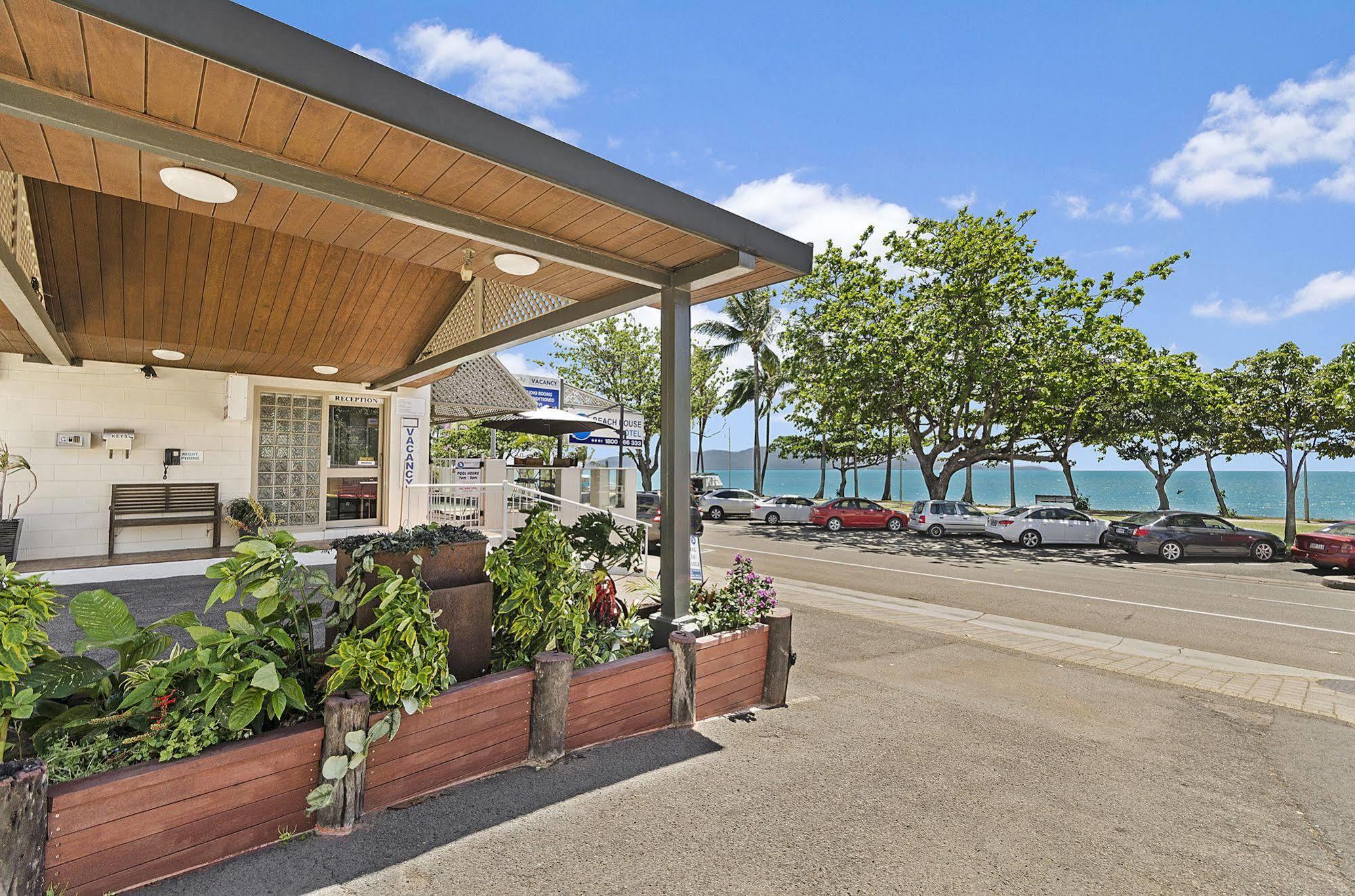 Beach House Motel Townsville Esterno foto