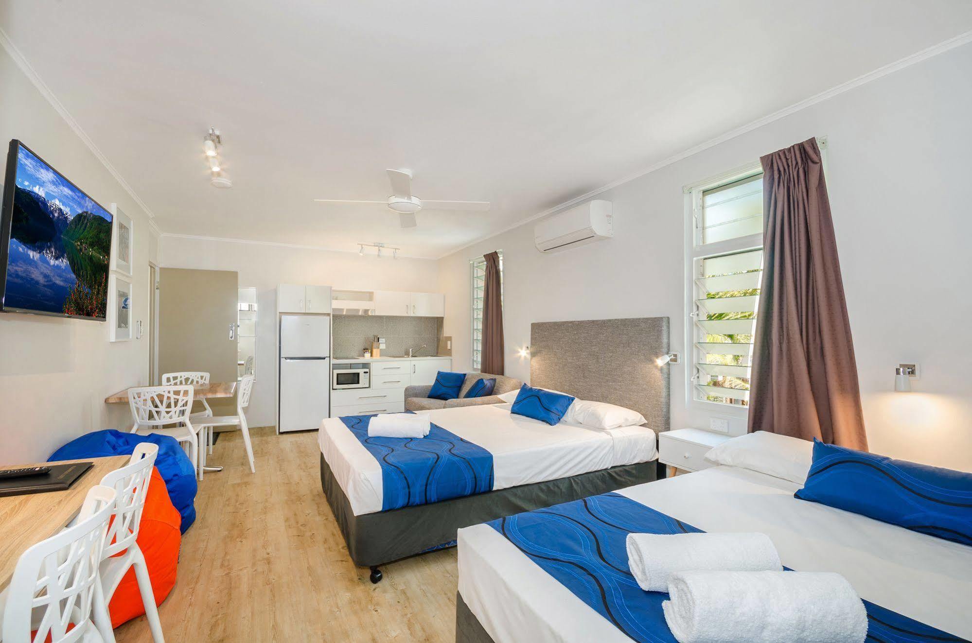 Beach House Motel Townsville Esterno foto